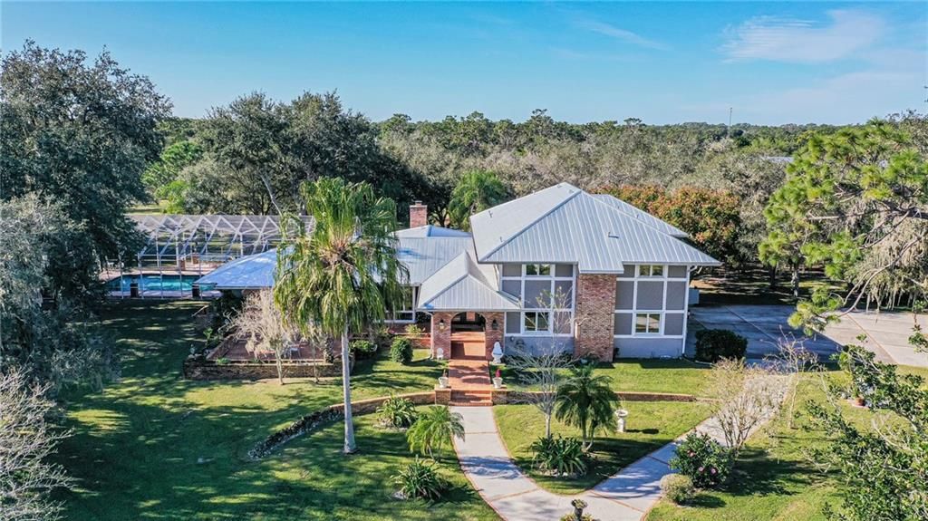 Recently Sold: $1,100,000 (6 beds, 4 baths, 5746 Square Feet)