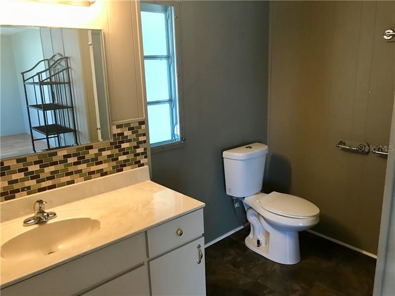 Recently Rented: $950 (2 beds, 2 baths, 960 Square Feet)