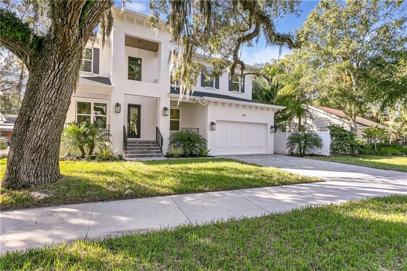 Recently Sold: $1,655,000 (5 beds, 4 baths, 4247 Square Feet)