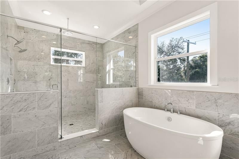 Recently Sold: $1,655,000 (5 beds, 4 baths, 4247 Square Feet)