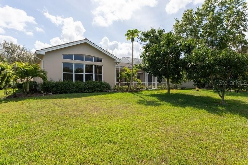 Recently Sold: $399,999 (3 beds, 2 baths, 2204 Square Feet)