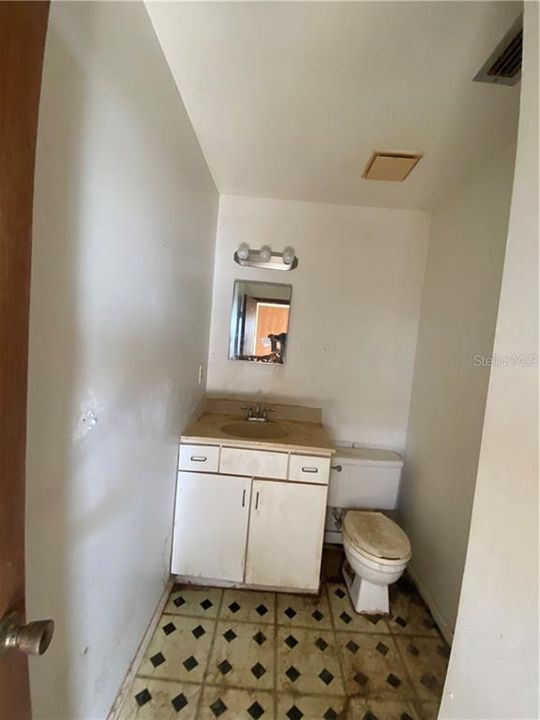 Recently Sold: $54,900 (3 beds, 1 baths, 1056 Square Feet)