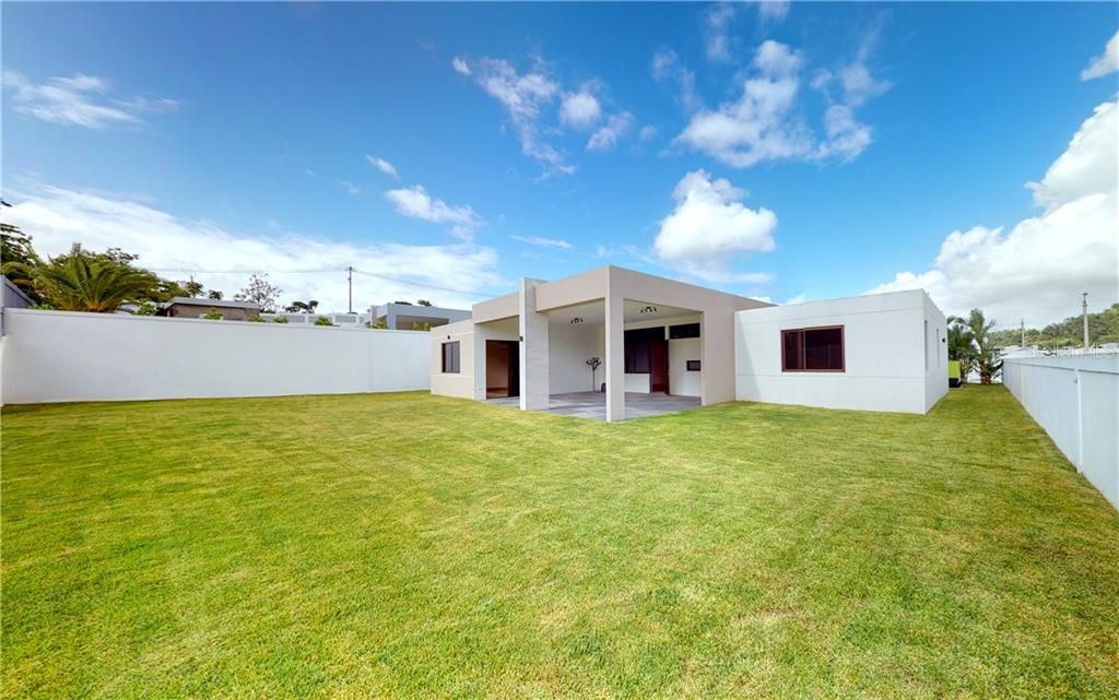 Vendido Recientemente: $1,400,000 (5 camas, 4 baños, 0 Pies cuadrados)