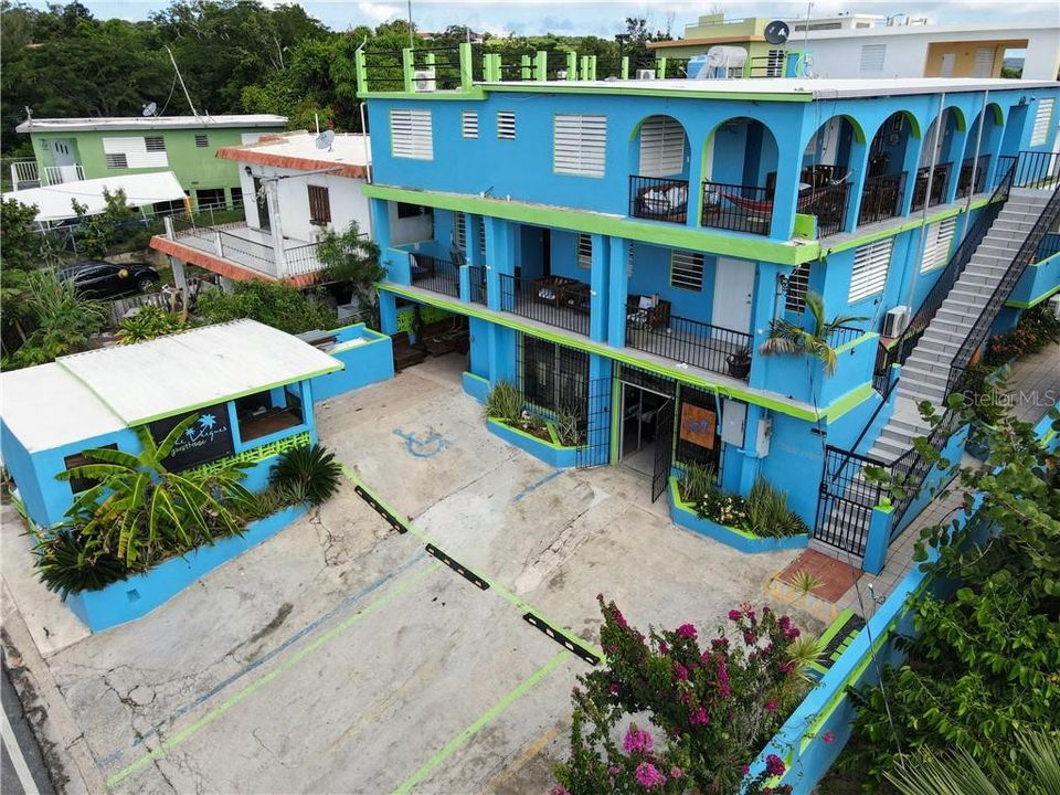 Recently Sold: $818,000 (12 beds, 12 baths, 4500 Square Feet)