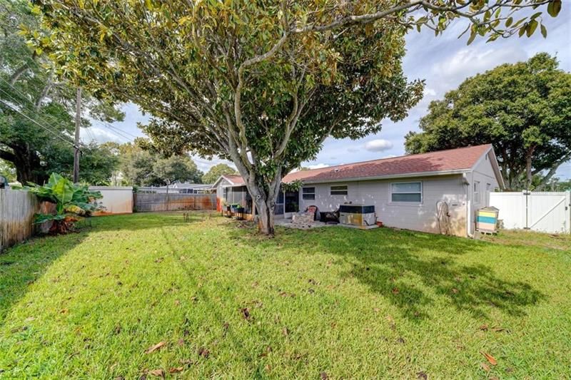Recently Sold: $352,000 (3 beds, 2 baths, 1454 Square Feet)