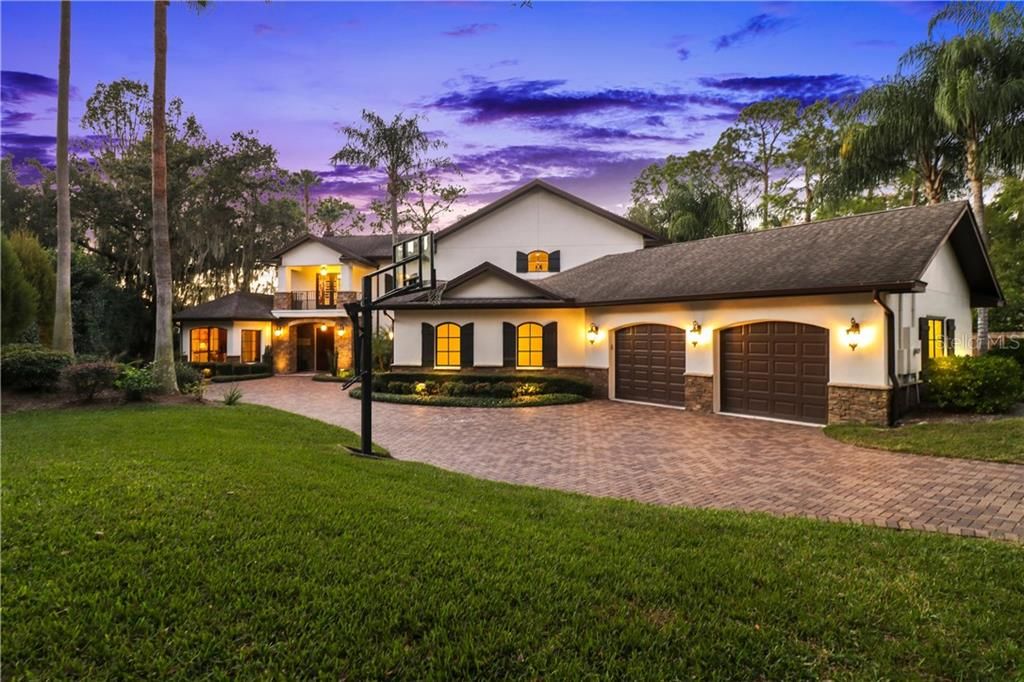 Recently Sold: $2,095,000 (5 beds, 4 baths, 5807 Square Feet)