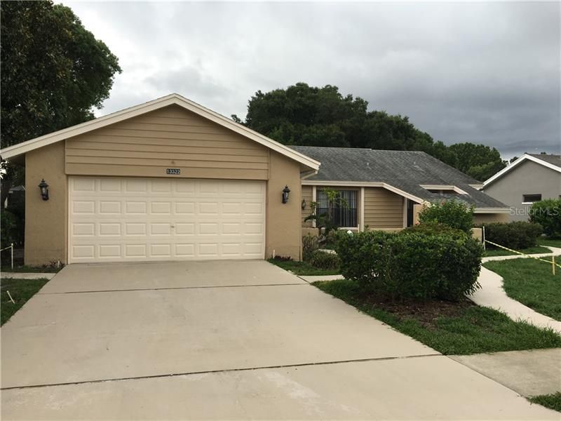 Recently Rented: $1,895 (3 beds, 2 baths, 1726 Square Feet)