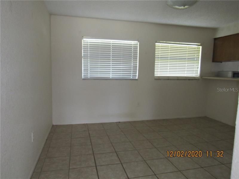 Recently Rented: $1,000 (3 beds, 1 baths, 1500 Square Feet)