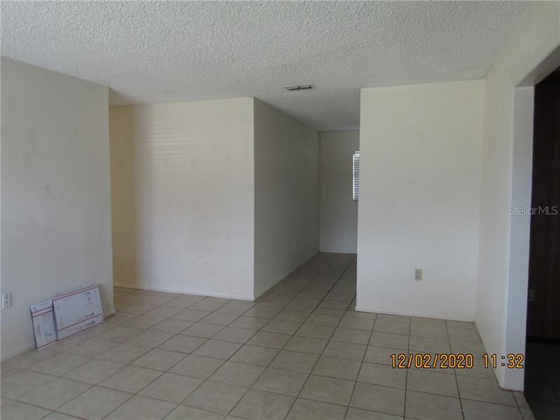 Recently Rented: $1,000 (3 beds, 1 baths, 1500 Square Feet)