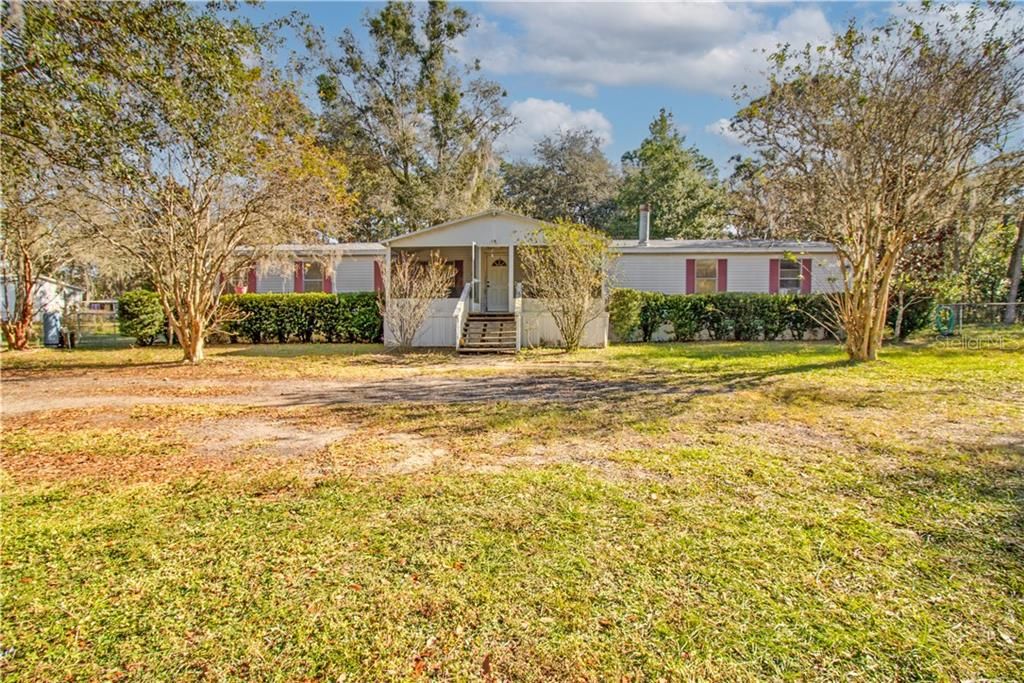 Recently Sold: $190,000 (3 beds, 2 baths, 2052 Square Feet)