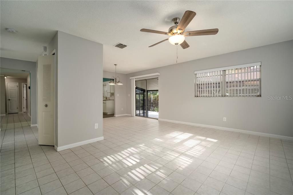 Recently Sold: $249,000 (3 beds, 2 baths, 1626 Square Feet)