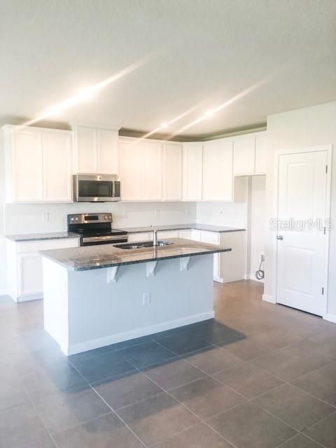 Recently Sold: $319,435 (3 beds, 2 baths, 1549 Square Feet)