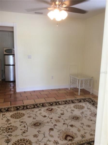 Recently Rented: $600 (0 beds, 1 baths, 1291 Square Feet)