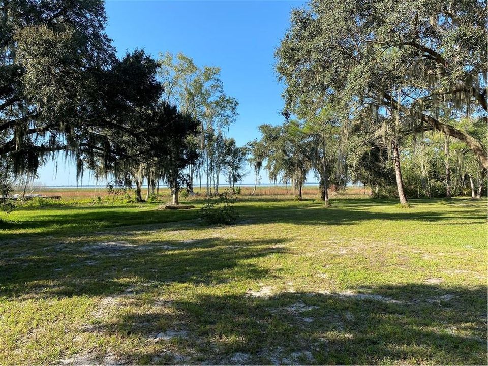 Recently Sold: $249,900 (2 beds, 1 baths, 1137 Square Feet)