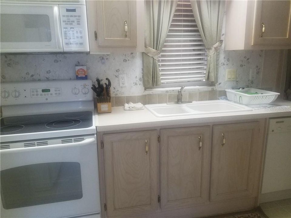 Vendido Recientemente: $77,000 (1 camas, 1 baños, 519 Pies cuadrados)