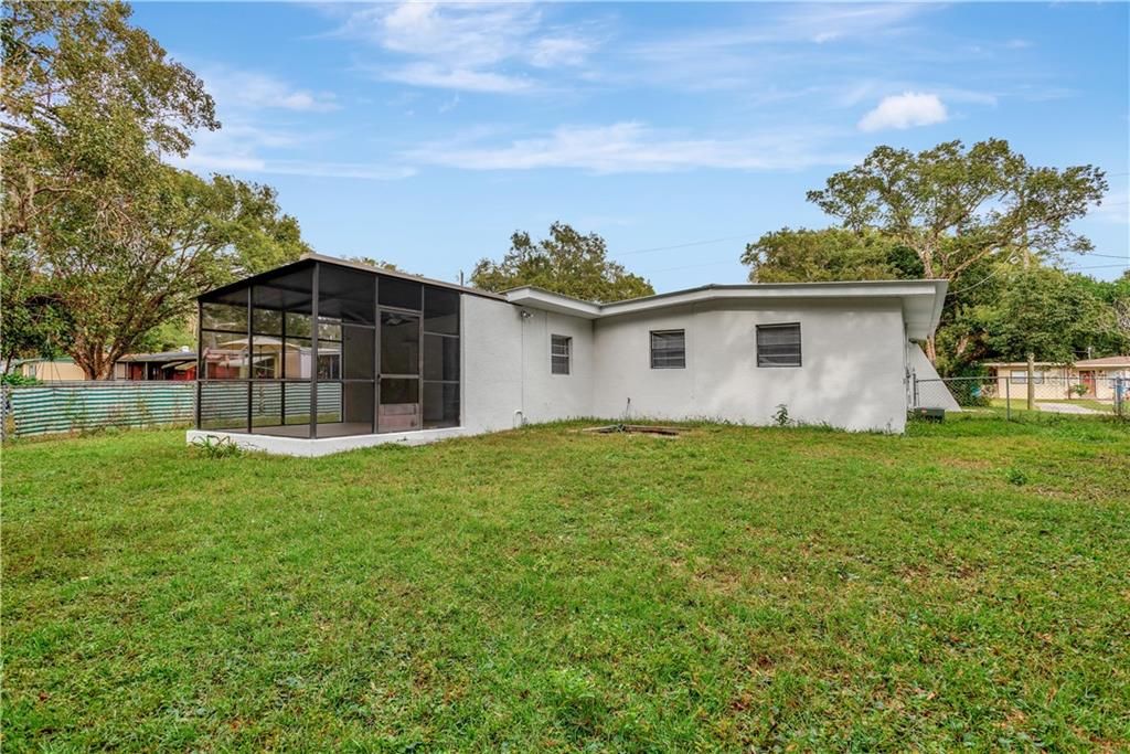 Recently Sold: $125,000 (3 beds, 1 baths, 904 Square Feet)