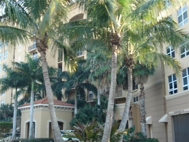 Recently Rented: $2,500 (3 beds, 3 baths, 1893 Square Feet)