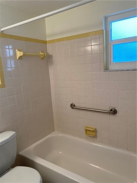 Recently Rented: $650 (1 beds, 1 baths, 610 Square Feet)