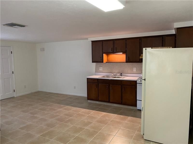 Recently Rented: $650 (1 beds, 1 baths, 610 Square Feet)