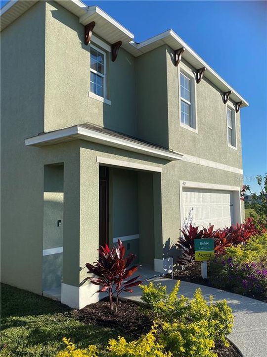 Recently Sold: $296,000 (5 beds, 2 baths, 2500 Square Feet)