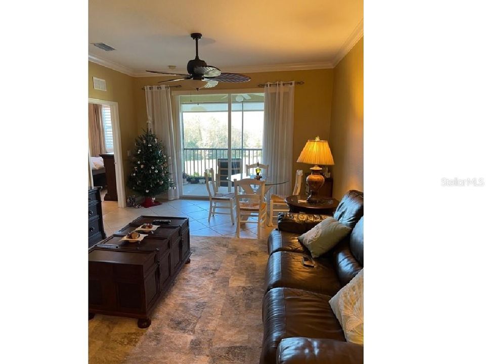 Recently Sold: $199,000 (2 beds, 2 baths, 1194 Square Feet)