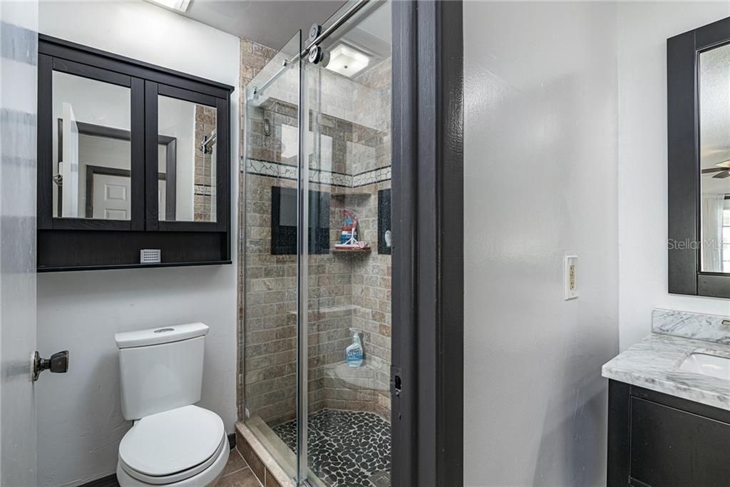 最近租的: $2,200 (4 贝兹, 2 浴室, 1844 平方英尺)