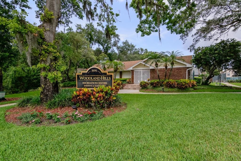 Recently Sold: $449,000 (4 beds, 3 baths, 2074 Square Feet)