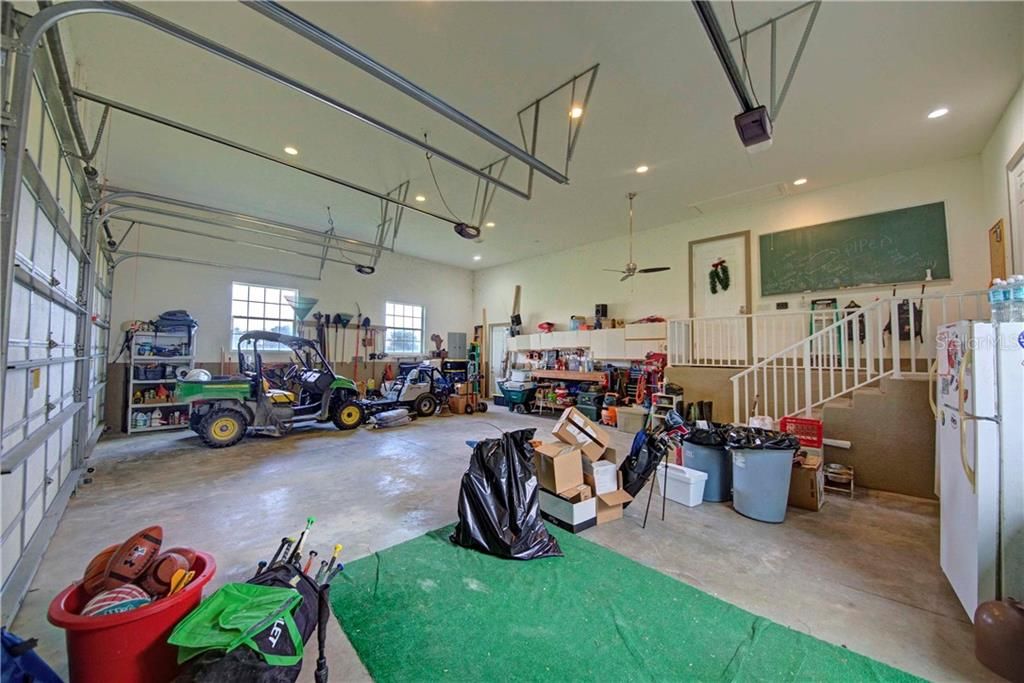 Recently Sold: $649,000 (3 beds, 3 baths, 3228 Square Feet)