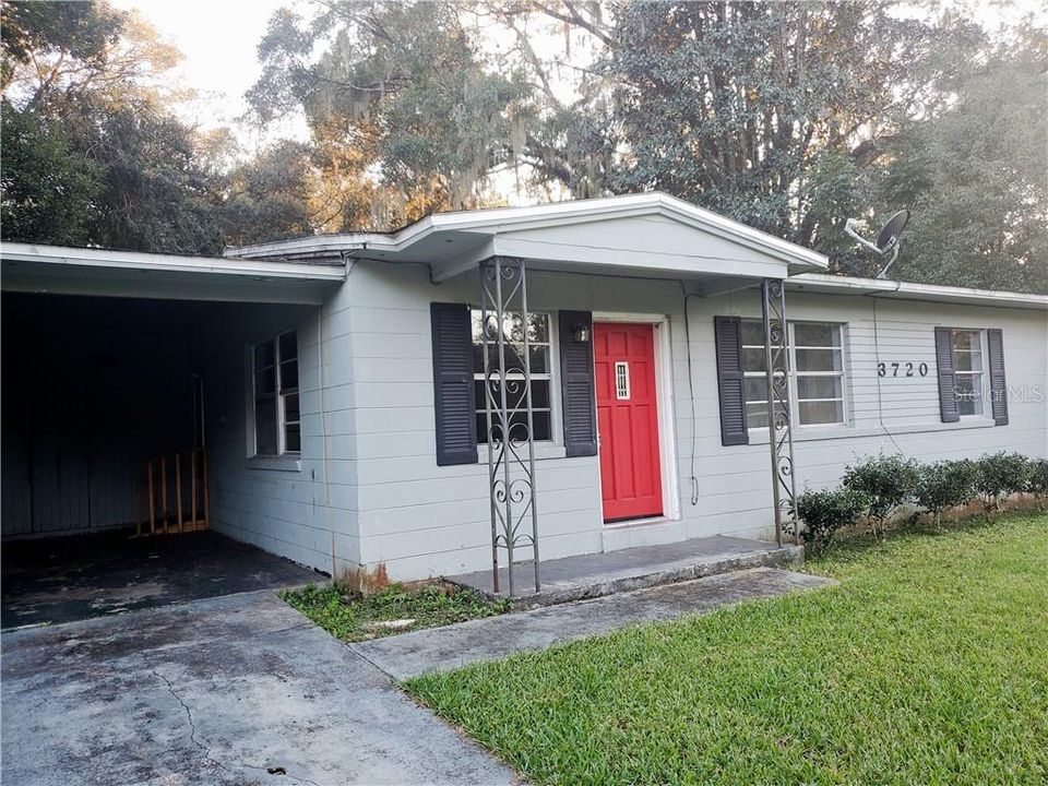 Recently Rented: $950 (3 beds, 1 baths, 1076 Square Feet)