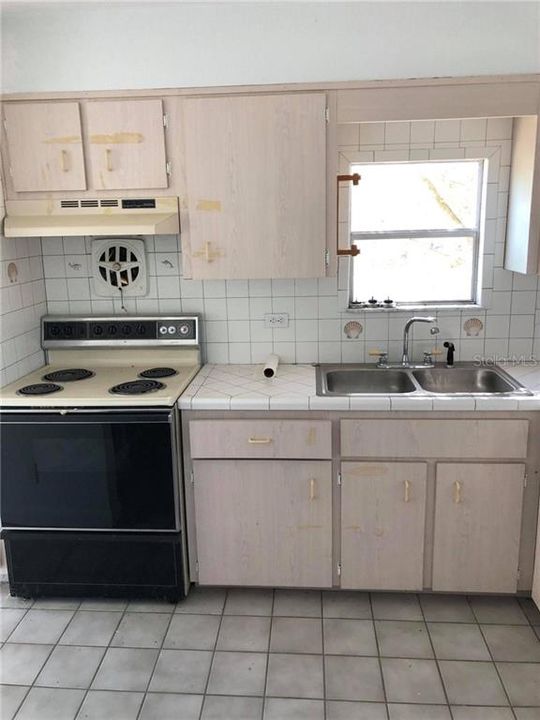 Recently Sold: $99,000 (2 beds, 2 baths, 744 Square Feet)