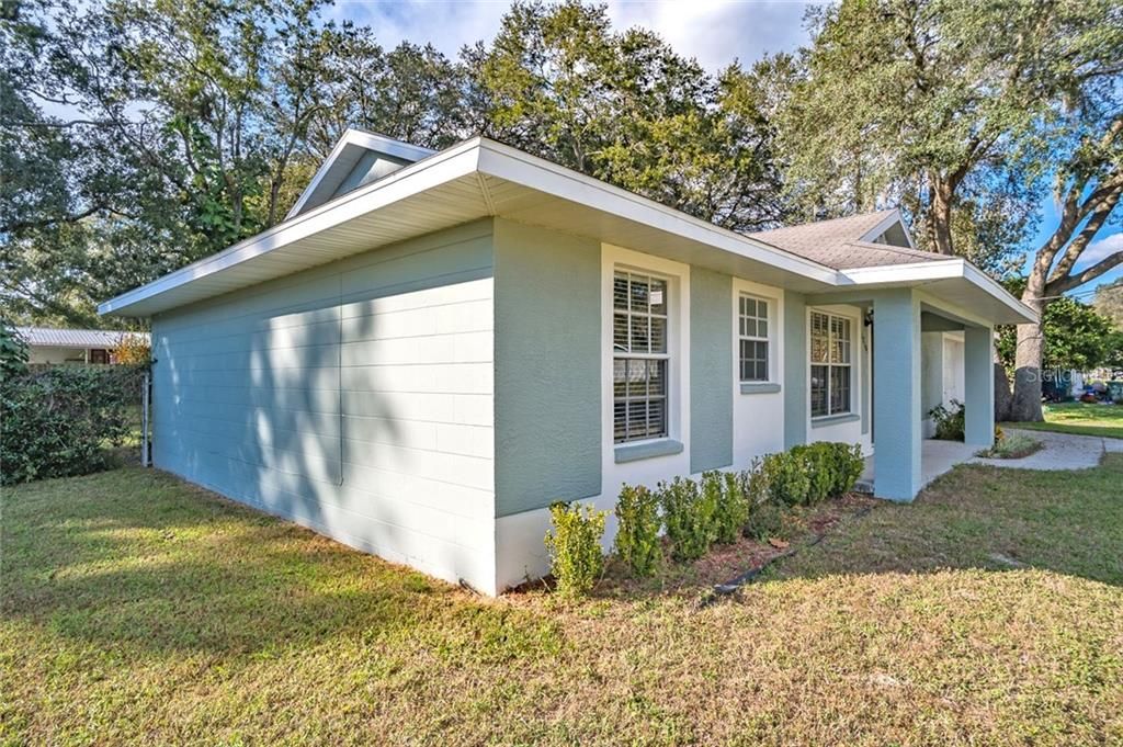 Recently Sold: $199,000 (4 beds, 2 baths, 1204 Square Feet)