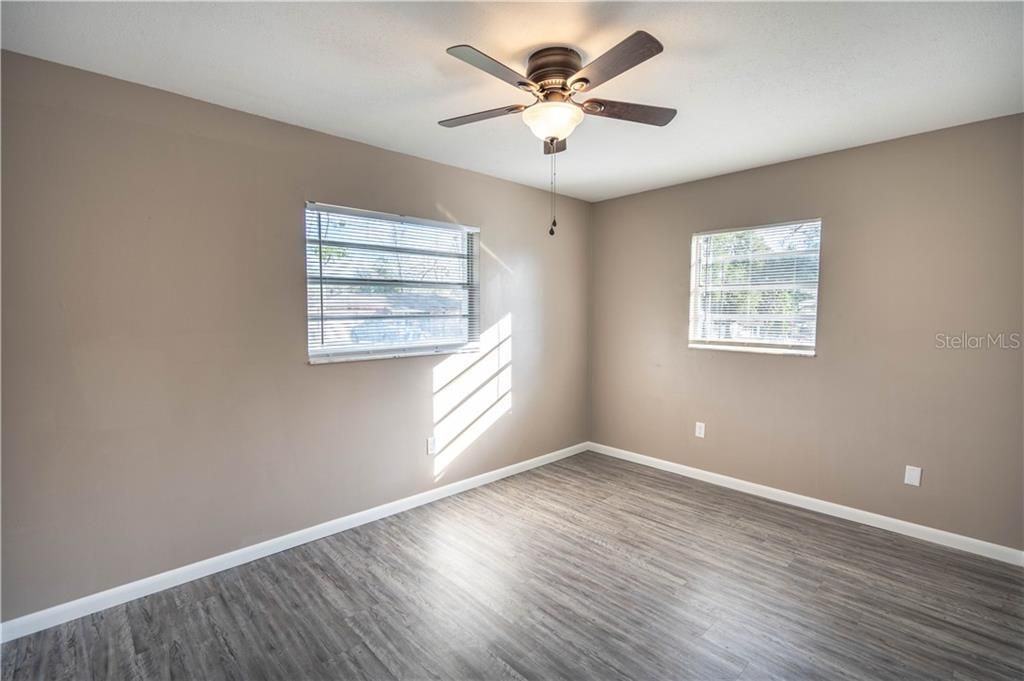 Recently Sold: $99,000 (2 beds, 1 baths, 720 Square Feet)
