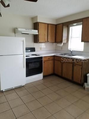 Recently Rented: $600 (1 beds, 1 baths, 520 Square Feet)