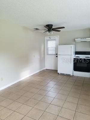 Recently Rented: $600 (1 beds, 1 baths, 520 Square Feet)