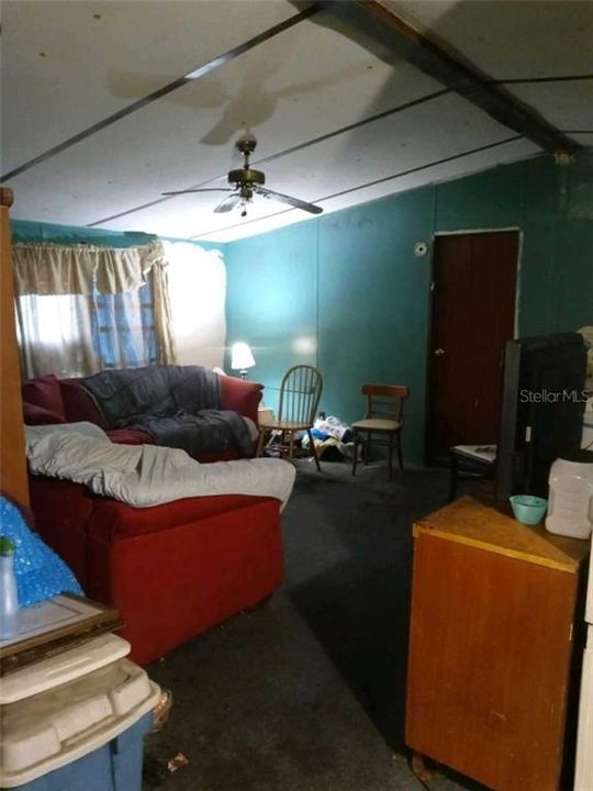 Vendido Recientemente: $74,900 (3 camas, 2 baños, 1056 Pies cuadrados)