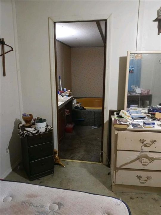 Vendido Recientemente: $74,900 (3 camas, 2 baños, 1056 Pies cuadrados)