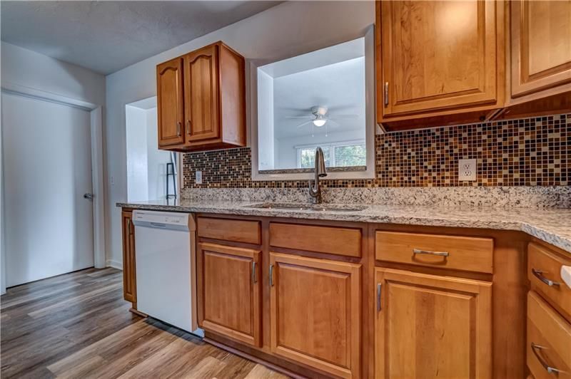 Recently Rented: $3,900 (2 beds, 1 baths, 1161 Square Feet)