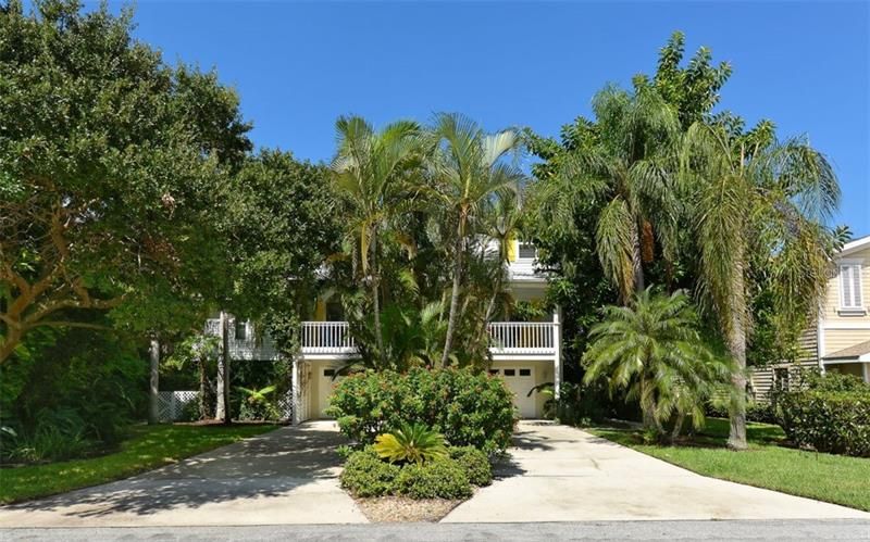 Recently Sold: $1,695,000 (4 beds, 3 baths, 2892 Square Feet)