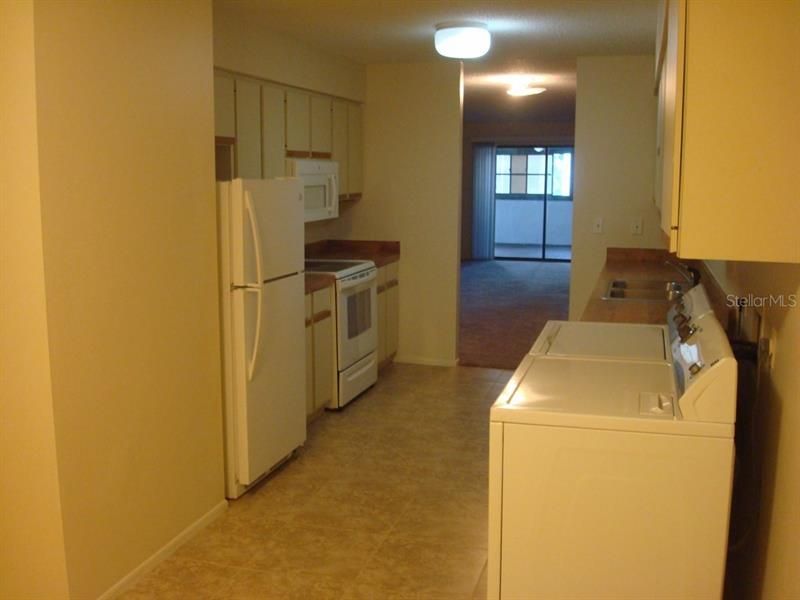 Recently Rented: $1,000 (2 beds, 2 baths, 950 Square Feet)