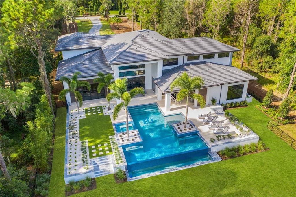 Recently Sold: $2,800,000 (5 beds, 5 baths, 7646 Square Feet)