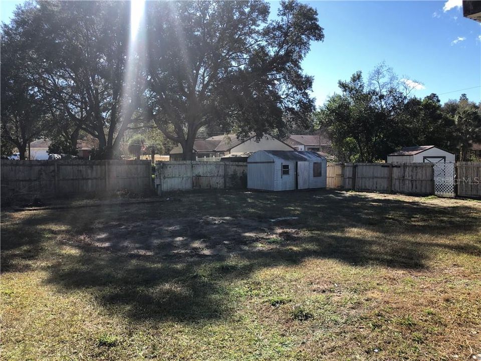 Recently Sold: $115,000 (2 beds, 2 baths, 897 Square Feet)