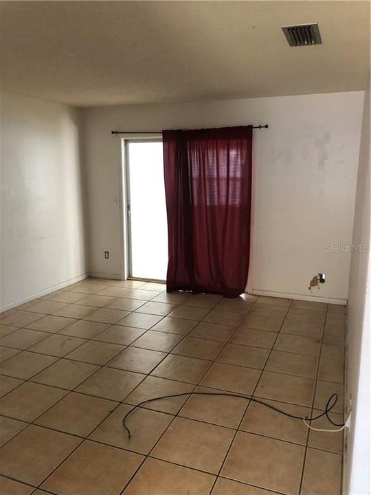 Vendido Recientemente: $115,000 (2 camas, 2 baños, 897 Pies cuadrados)