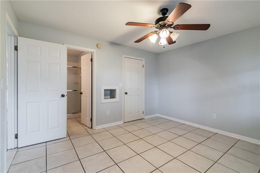 Recently Sold: $150,000 (3 beds, 2 baths, 1247 Square Feet)