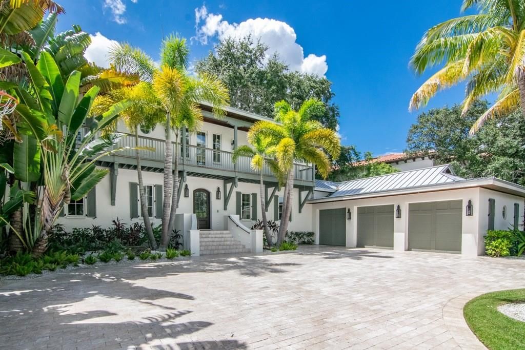 Recently Sold: $4,500,000 (3 beds, 5 baths, 4863 Square Feet)