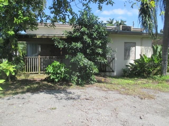 Recently Sold: $59,900 (3 beds, 2 baths, 1587 Square Feet)