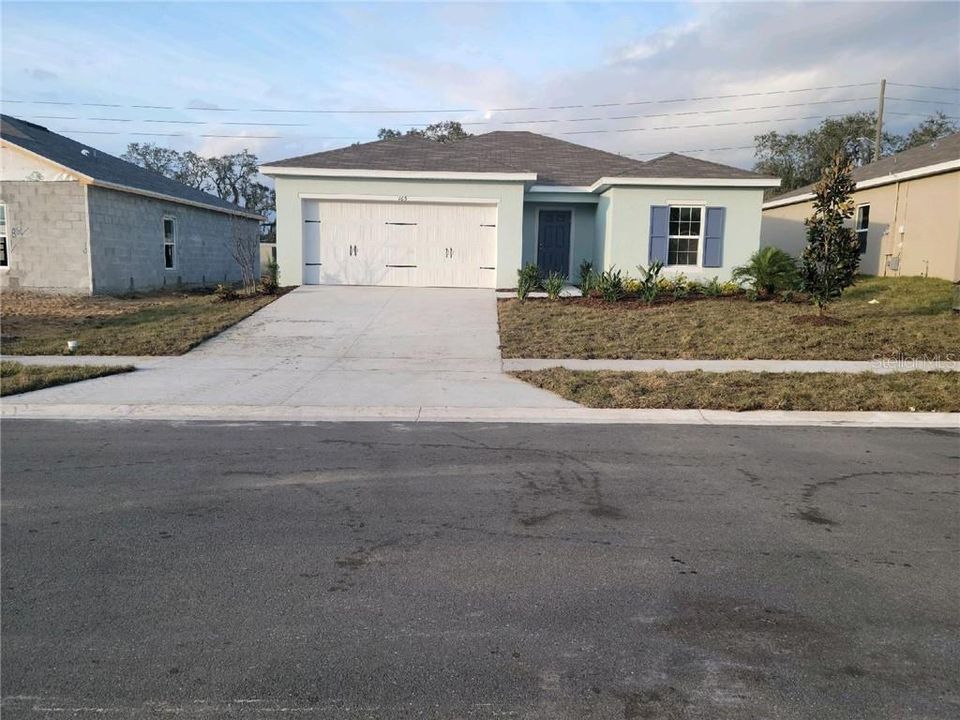 Recently Sold: $216,004 (3 beds, 3 baths, 1302 Square Feet)