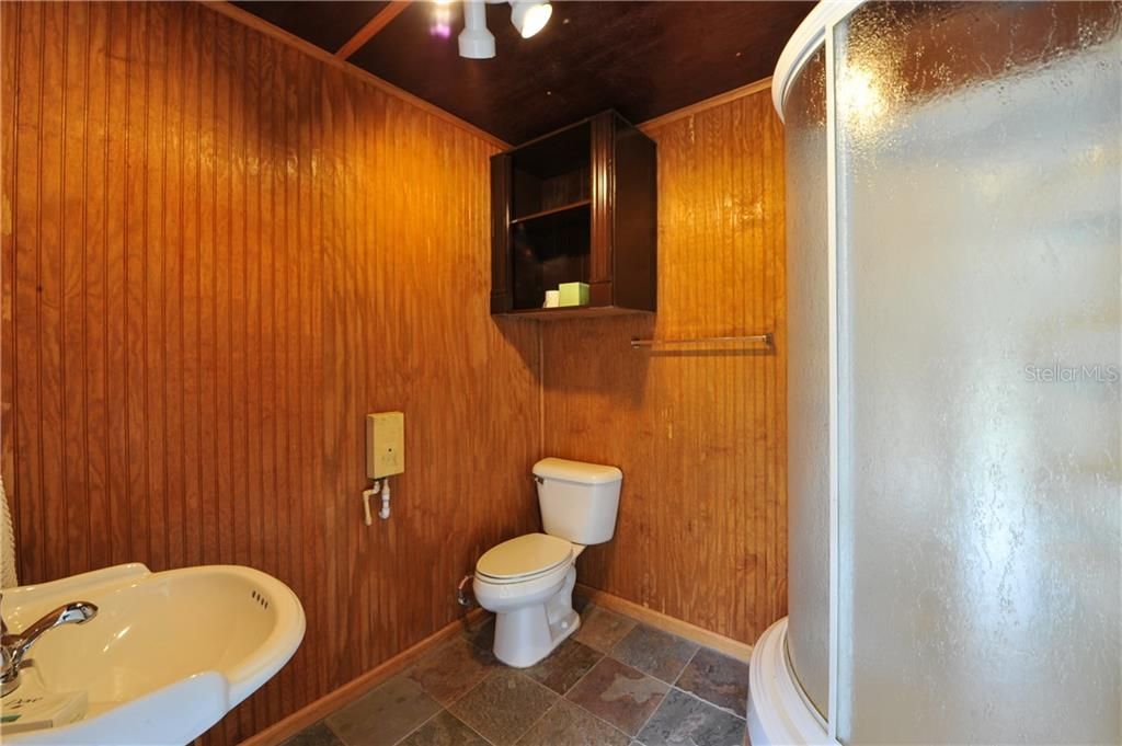 最近售出: $449,900 (4 贝兹, 2 浴室, 1780 平方英尺)