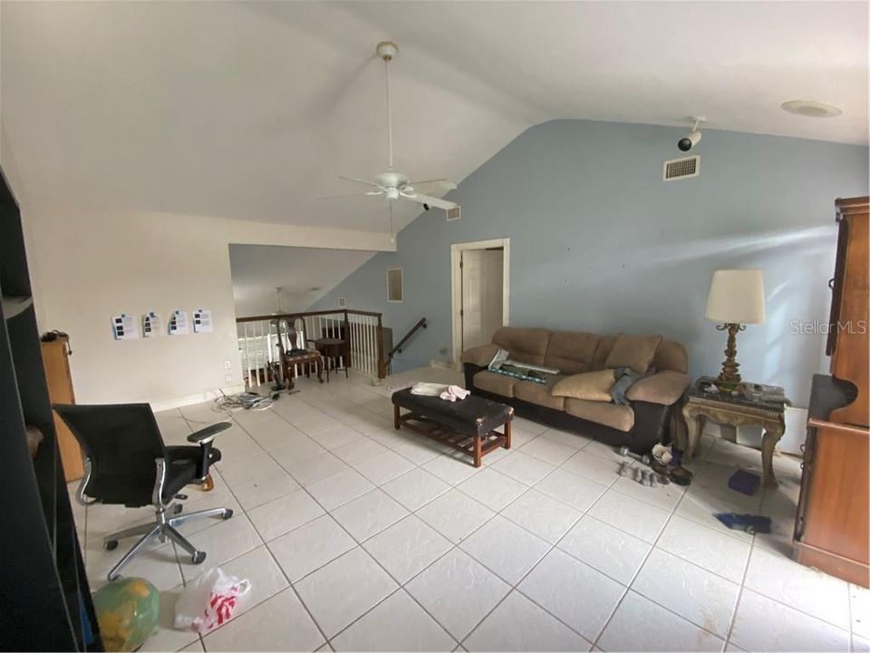 Recently Sold: $450,000 (2 beds, 2 baths, 1230 Square Feet)