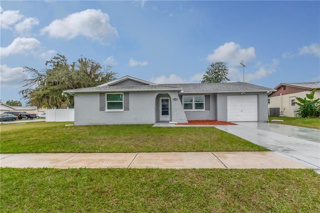 Recently Sold: $165,000 (2 beds, 2 baths, 973 Square Feet)