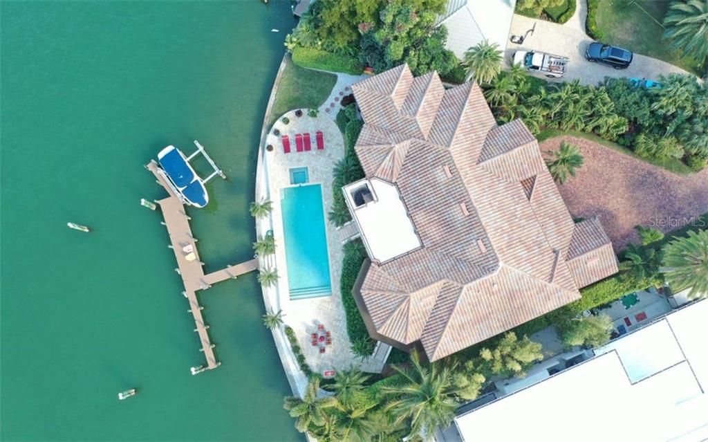 Recently Sold: $4,500,000 (5 beds, 6 baths, 6236 Square Feet)